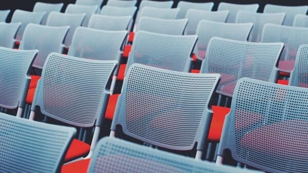 Konferenz Stuehle